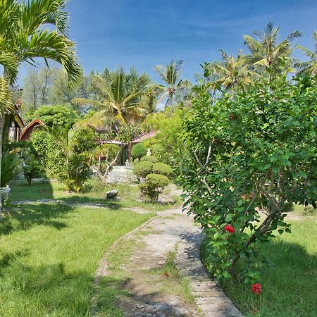 Bunga Bungalows Gili Meno Exterior photo