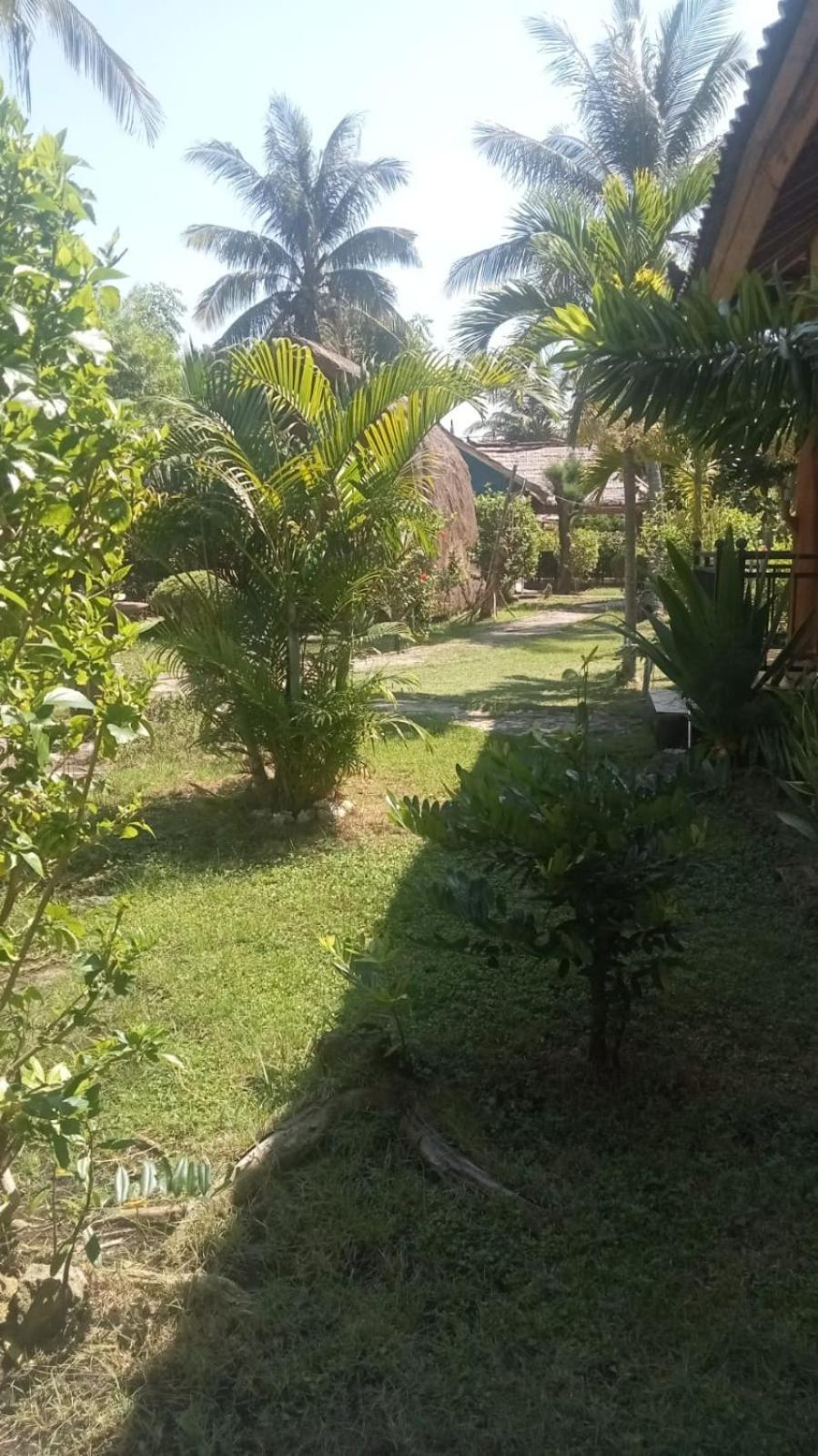 Bunga Bungalows Gili Meno Exterior photo